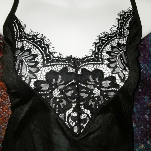 Black Eyelash Floral Lace Blousy Romper Bodysuit - Picture 5 of 8